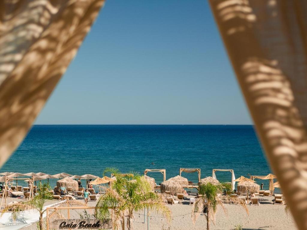 Alia Luxury Suites And Spa Haraki Dış mekan fotoğraf
